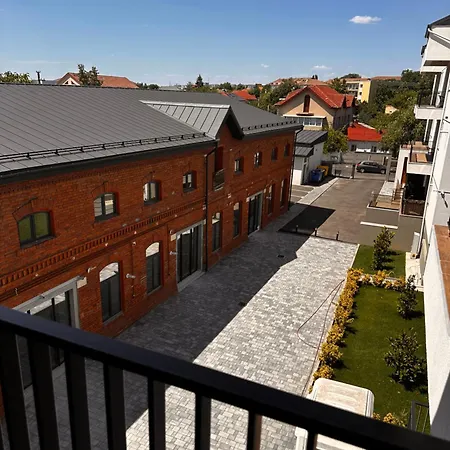 Apartmán Cozy & Free Private Parking *