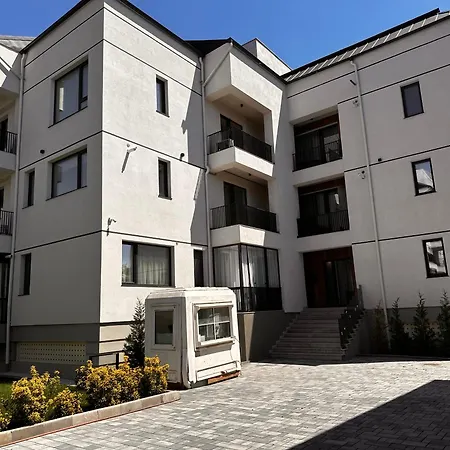 Cozy & Free Private Parking * Craiova