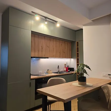Cozy & Free Private Parking * Craiova