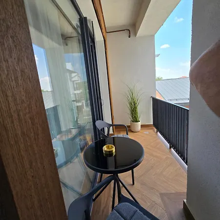Cozy & Free Private Parking Apartmán Craiova
