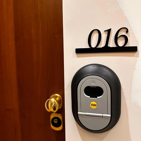Cozy & Free Private Parking Apartmán Craiova