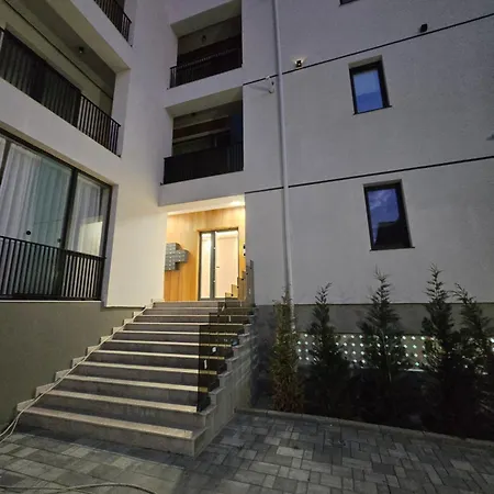 Cozy & Free Private Parking Craiova