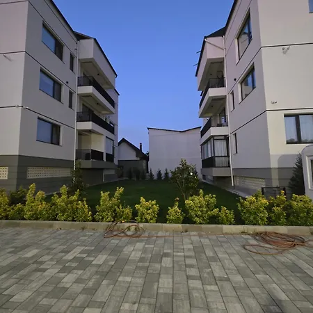 Apartmán Cozy & Free Private Parking